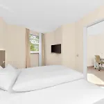 Nh Nuernberg Отель Фюрт