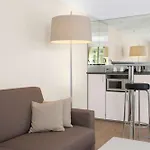 Отель Nh Nuernberg