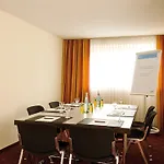 Отель Nh Nuernberg