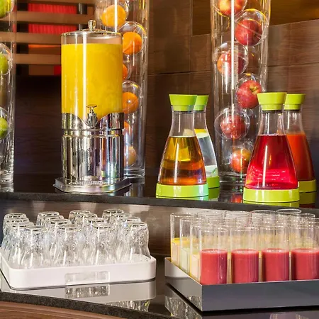 Nh Nuernberg Hotel 4*