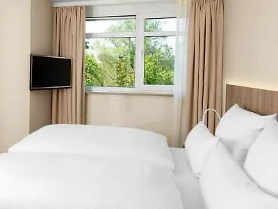 Hotel Nh Nuernberg 4*