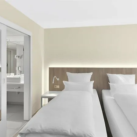 Nh Nuernberg Hotel 4*
