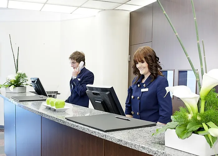 Nh Nuernberg Hotel 4*